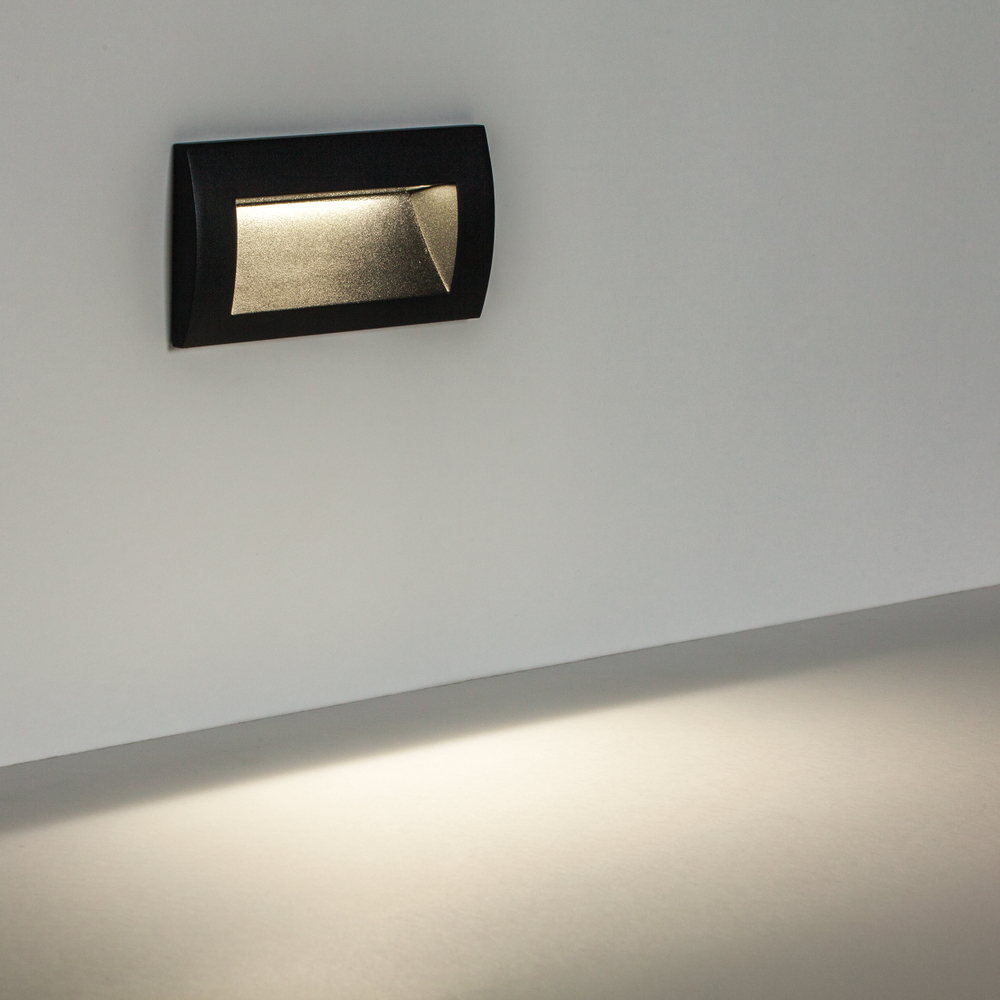 383574 Светильник ESTRA LED 5W 250LM 120G ЧЕРНЫЙ 4000K IP55