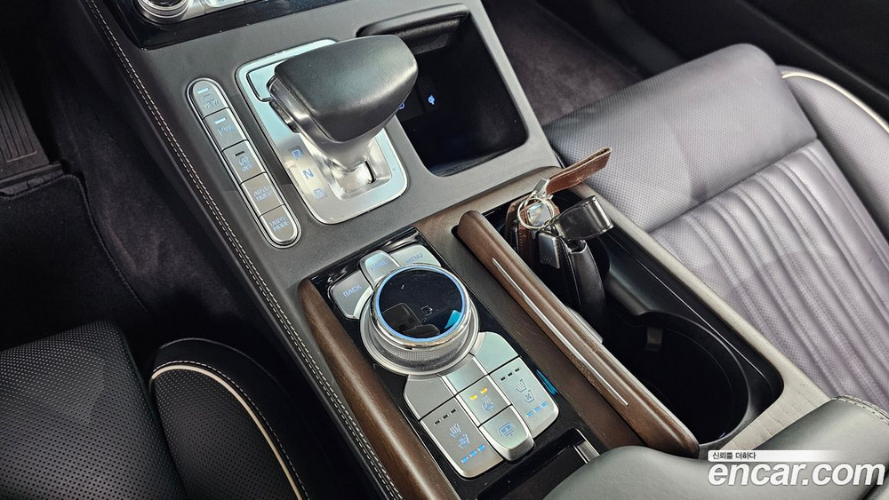 Genesis G90 3.8 AWD (12.2019)