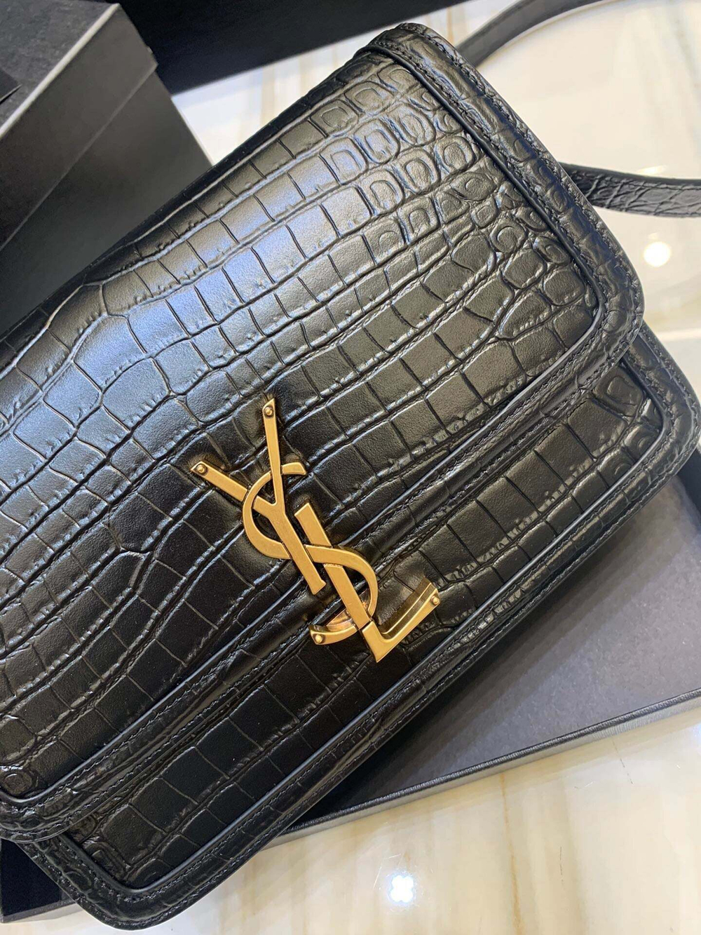 Yves Saint Laurent Lock 18 cm