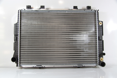 Радиатор охлаждения Mercedes S-Class W140