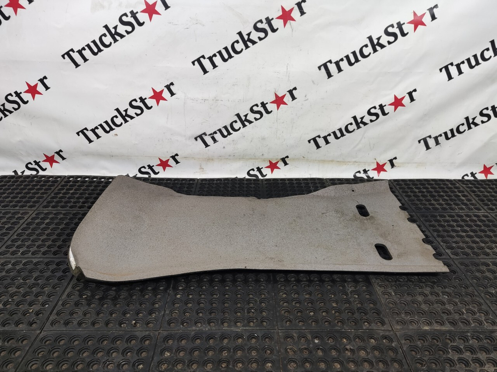 Покрытие напольное правое 2023г