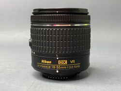 Nikon D3300 Kit 18-55mm 3.5-5.6G VR 3624 кадров