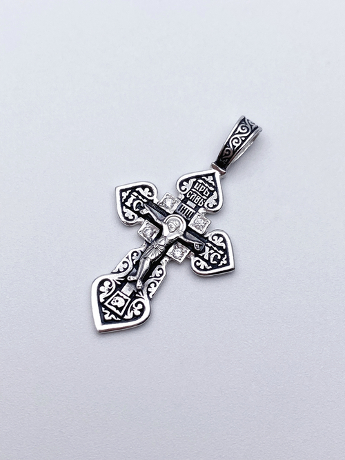 Крест из серебра/Чернение/Со вставкой из фианитов