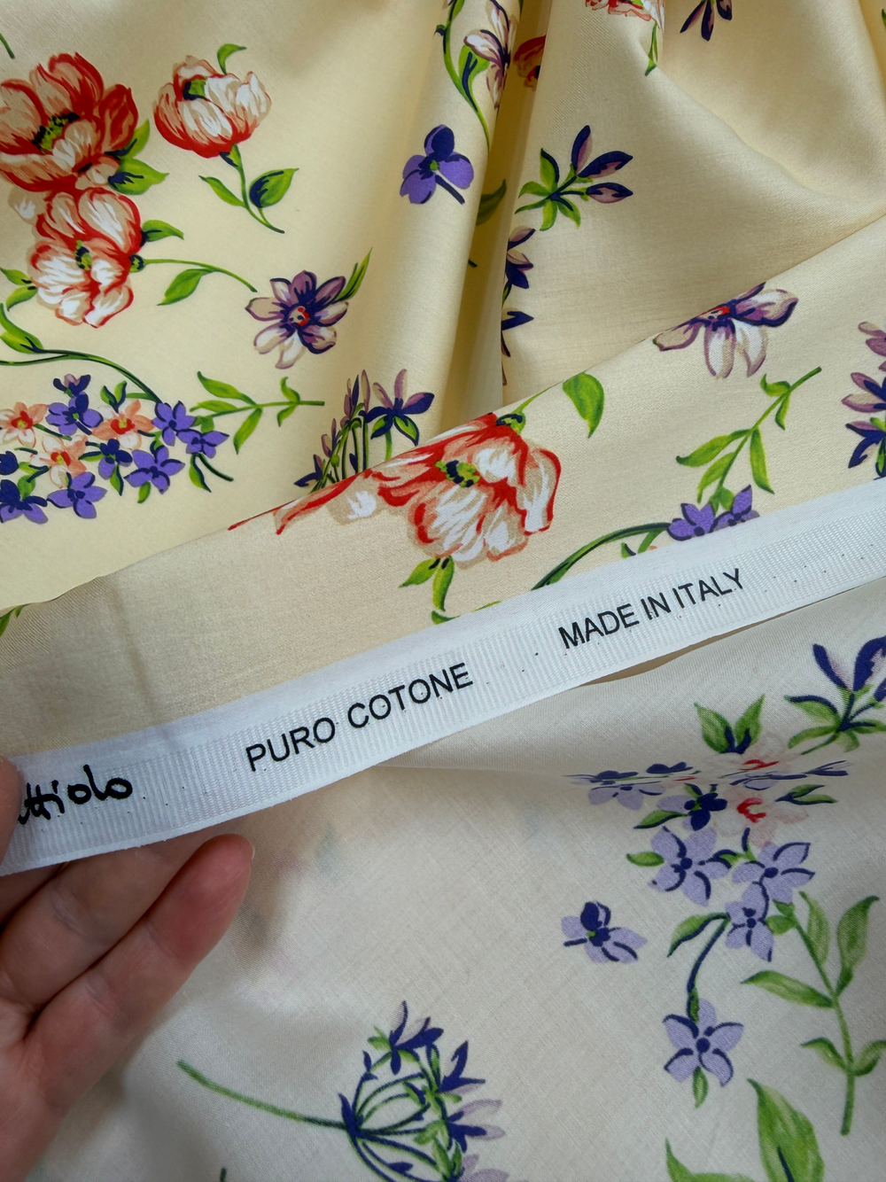 Ткань хлопок100% Gai Mattiolo / премиум дизайнерская мода (Италия) цветочный сатин/ поплин ш-150см 1 м