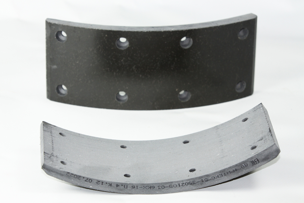 Накладка тормозная а/м ГАЗ-53,3307,3309,ПАЗ: передняя ось (-03 хвост) (сверлённая/ширина 80мм) ФРИТЕКС