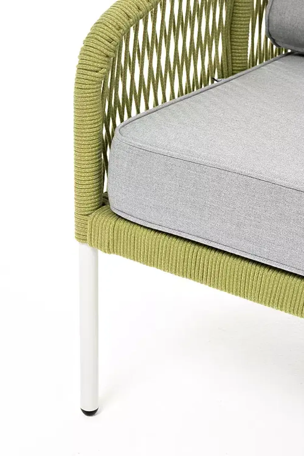 "Канны" диван 2-местный плетеный из роупа, каркас алюминий светло-серый (RAL7035) муар, роуп салатовый меланж круглый, ткань светло-серая