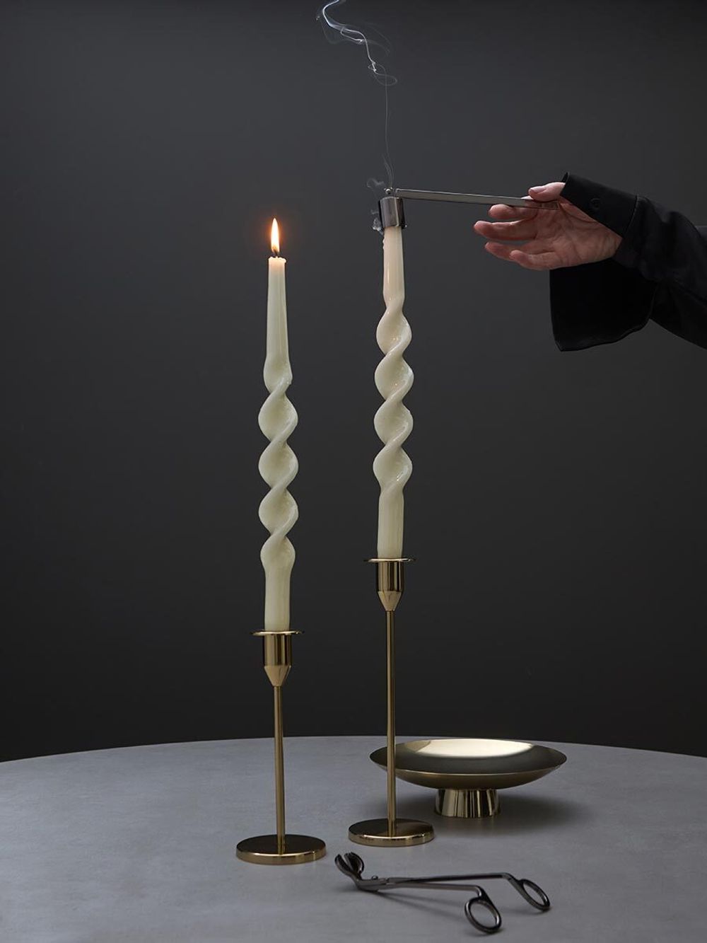 Набор аксессуаров для свечей графитового цвета из коллекции Essential