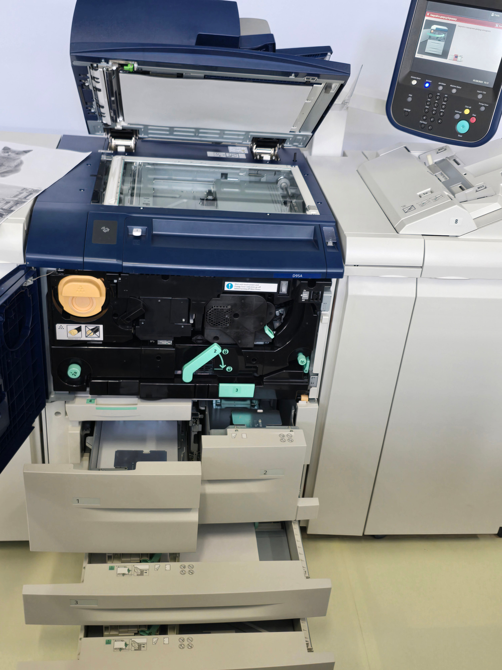 Цифровая печатная машина Xerox D95 Ref. + финишер LFN-1 (восстановленный)