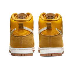Женские кроссовки Nike Dunk High SE 'First Use Pack - University Gold' DH6758-700
