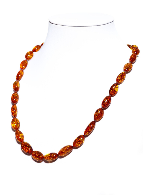 Бусы из янтаря натурального 50 см, бусины "Слива" до 17 на 10 мм. Бусы ручной работы из Калининграда
