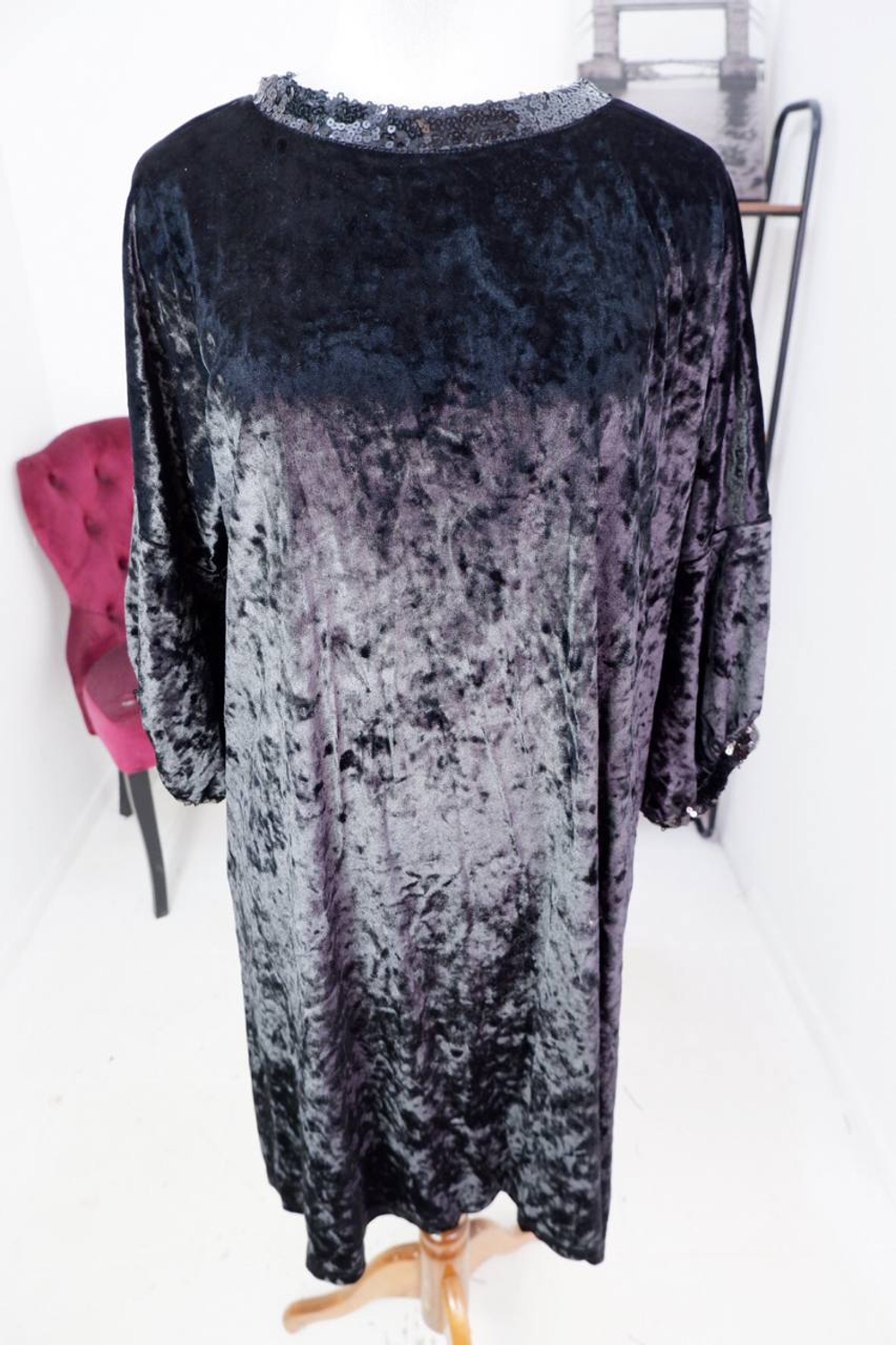 Платье Lucky Move вечернее, визуально на 50 размер, новое