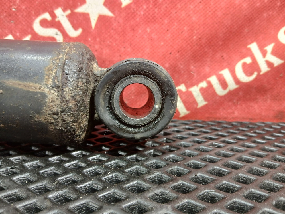 Амортизатор задний