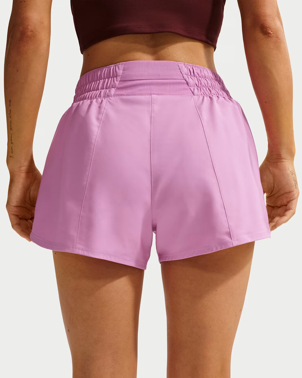 Nike One Женские шорты с подкладкой и резинкой на талии, высота пояса 8 см, из ткани Dri-FIT - NIKE