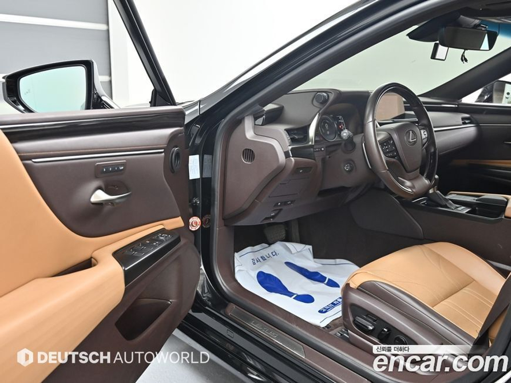 Lexus ES300h 7 Generation Luxury Plus (11.2020)