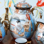 Японский чайный сервиз «Гейши в саду» в стиле «Сацума»