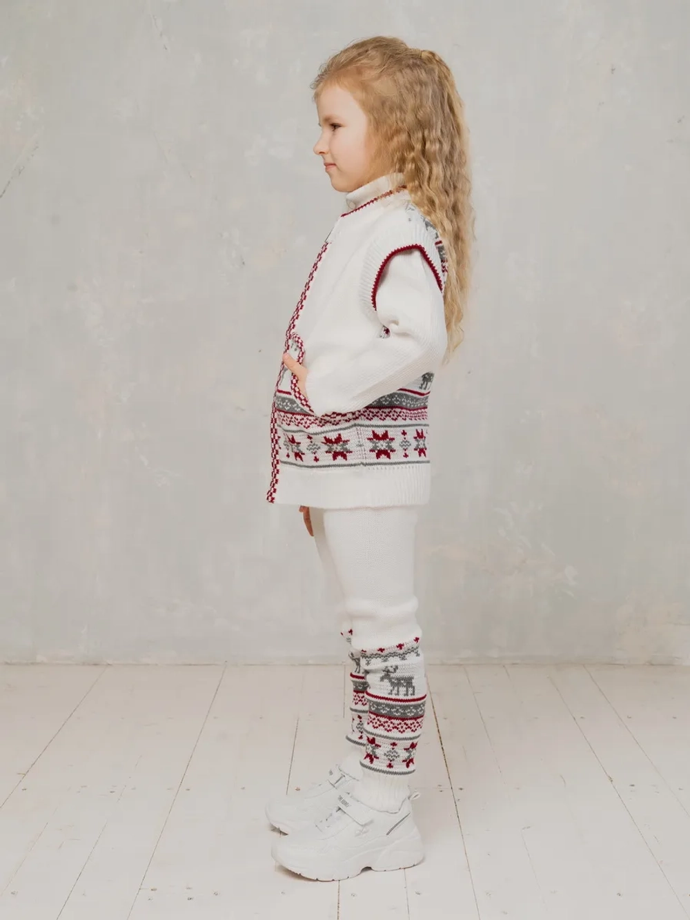 Жилетка вязаная на молнии