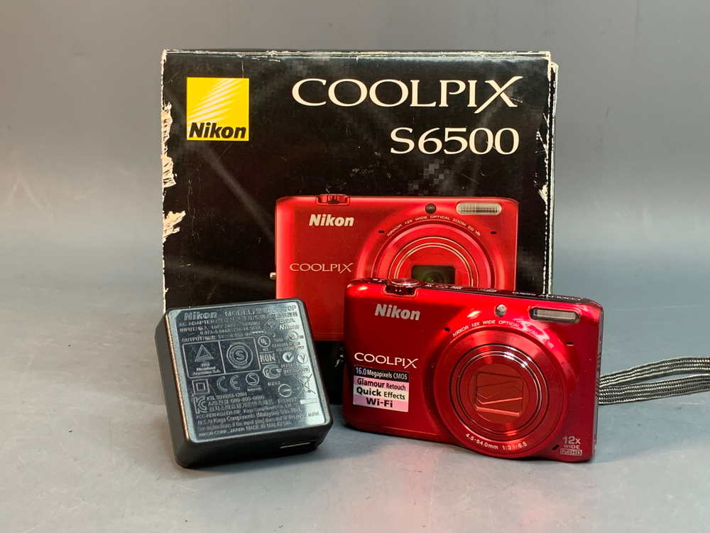 Nikon Coolpix S6500
