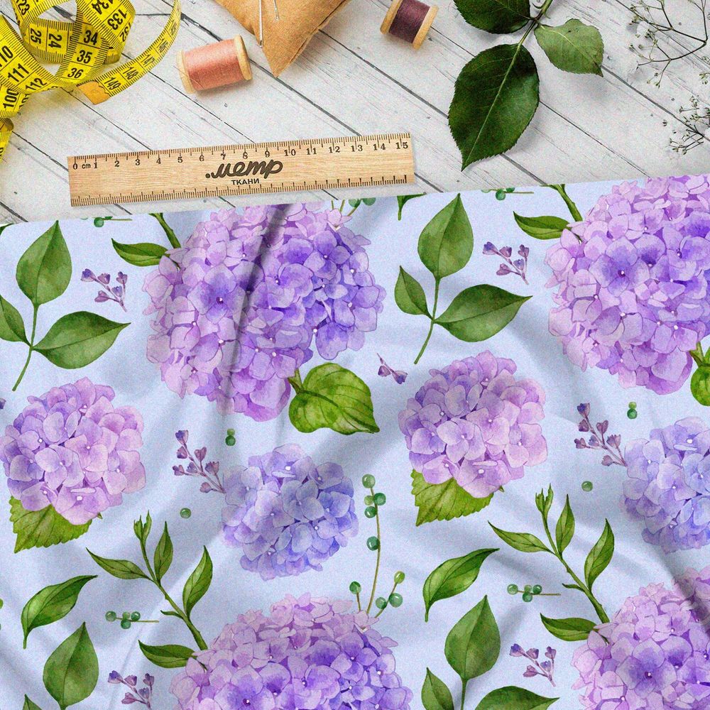 Ткань шифон нежные пучки цветов на фиолетовом фоне