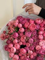 Букет моно из яркой пионовидной розы