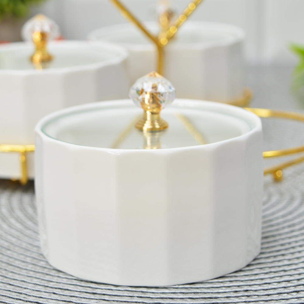 Набор фарфоровых блюд с крышками 3шт на подставке, 7350