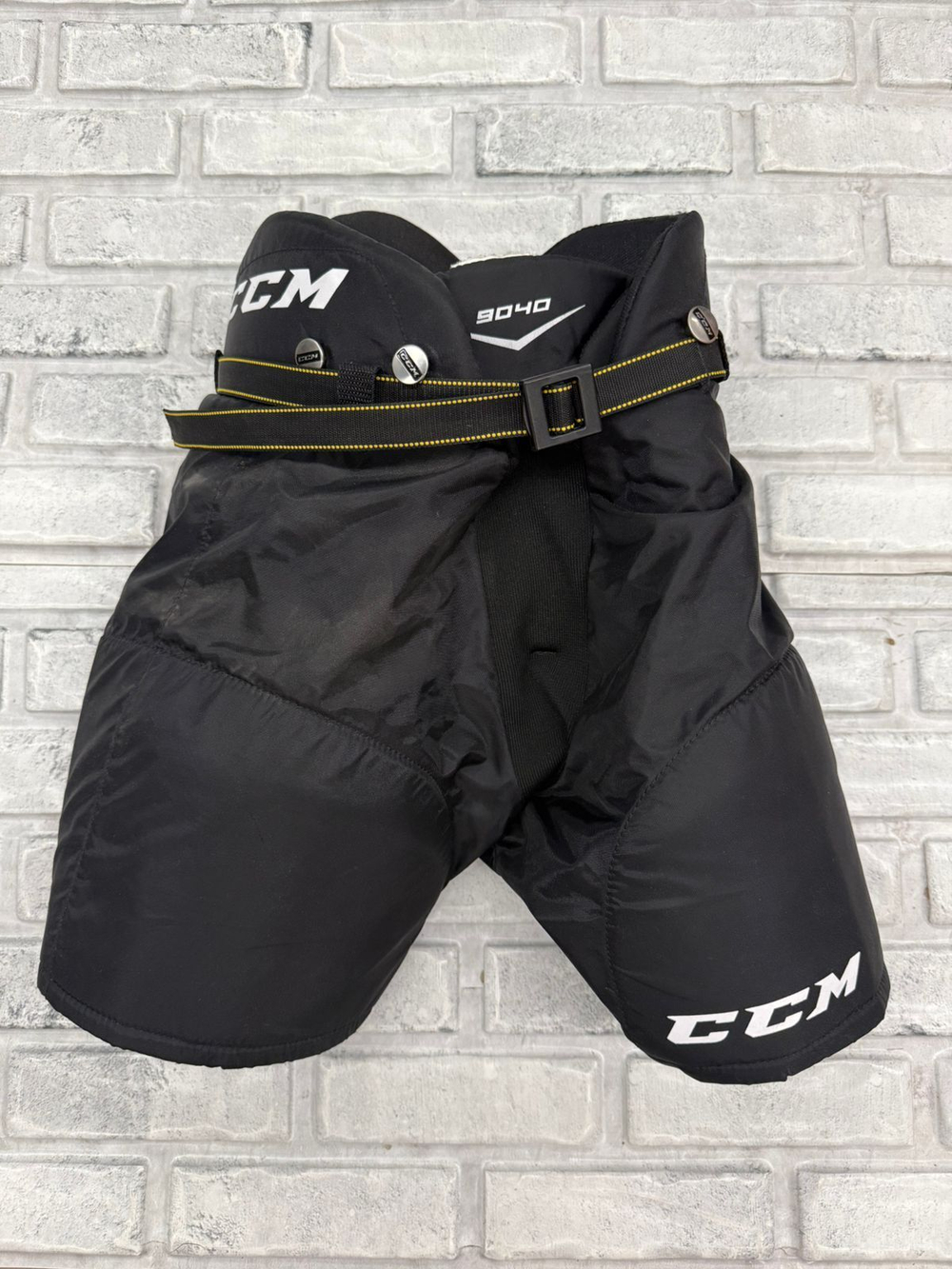 CCM tacks 9040 YTH L