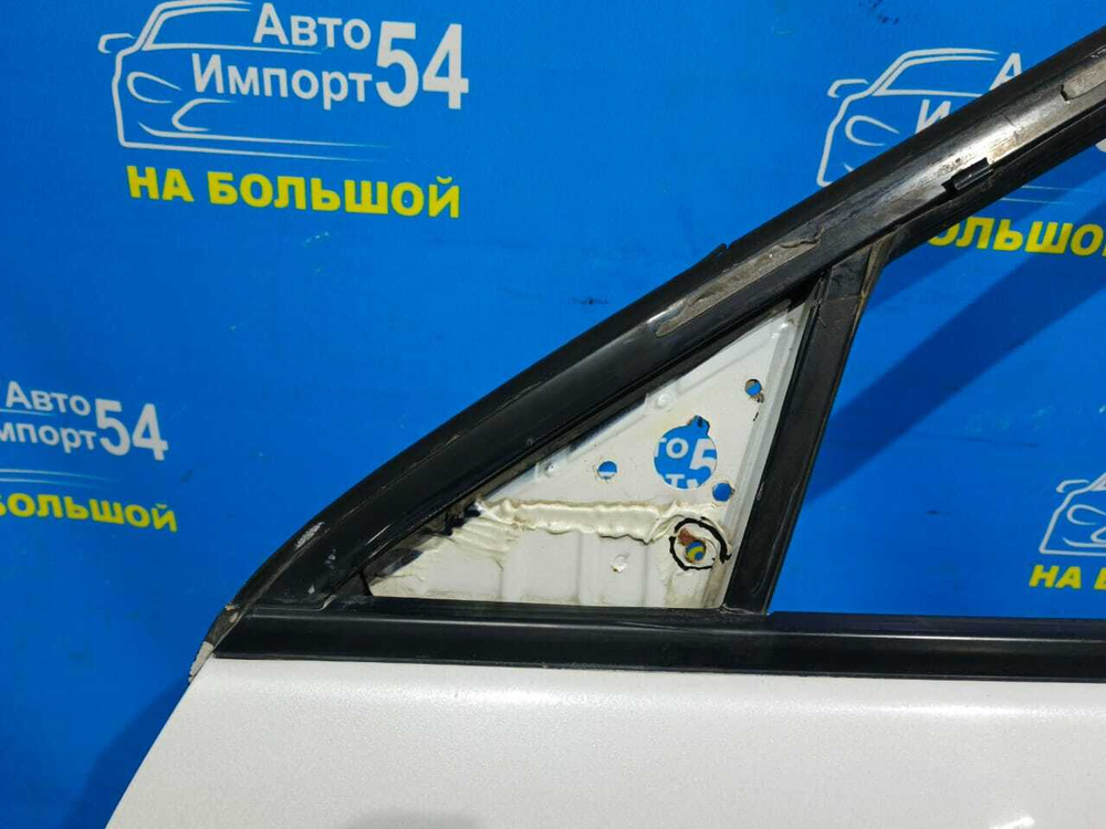 Дверь передняя левая MITSUBISHI GALANT 2000