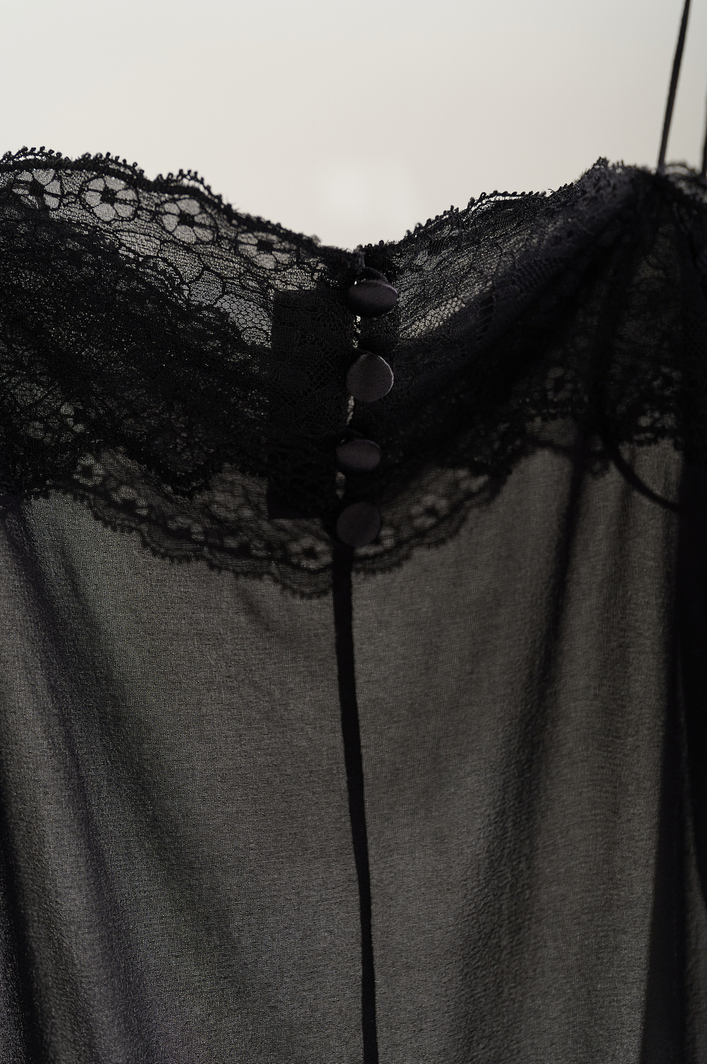 Боди из шелка с кружевом Greep Black