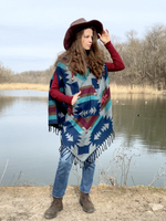 Пончо женское шерстяное с орнаментом