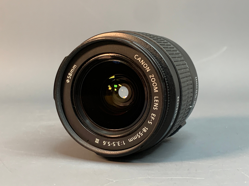 Canon EOS 4000D Kit 18-55mm 3.5-5.6 III 7.400 Кадров