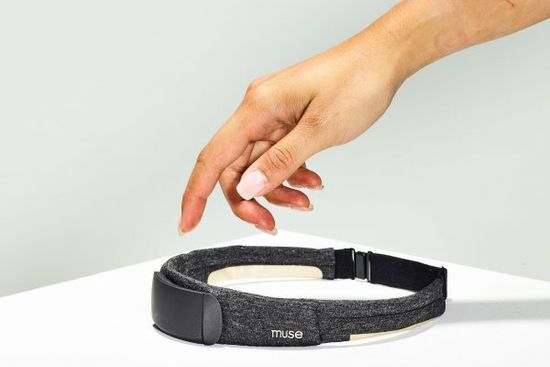Прибор для медитации MUSE S: THE BRAIN SENSING HEADBAND