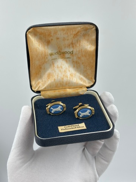 Запонки синие с собаками Wedgwood