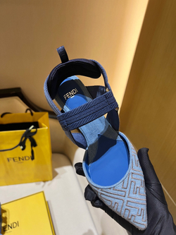 Fendi Colibri Pumps