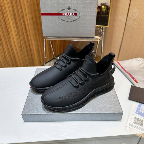 Кроссовки Prada