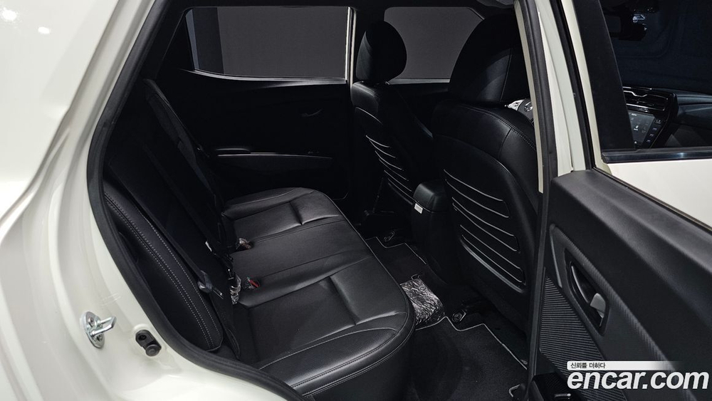 KG Mobility (Ssangyong) Very New Tivoli Дизель 1.6 2WD (05.2020)