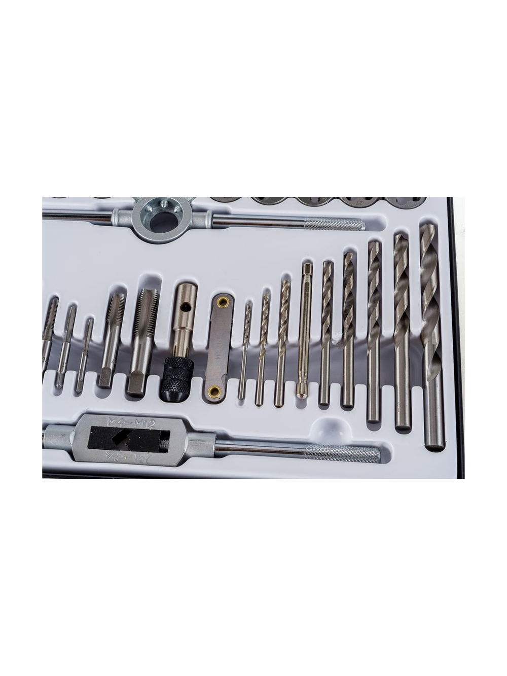 Набор метчиков и плашек Gigant 34 предмета STD034