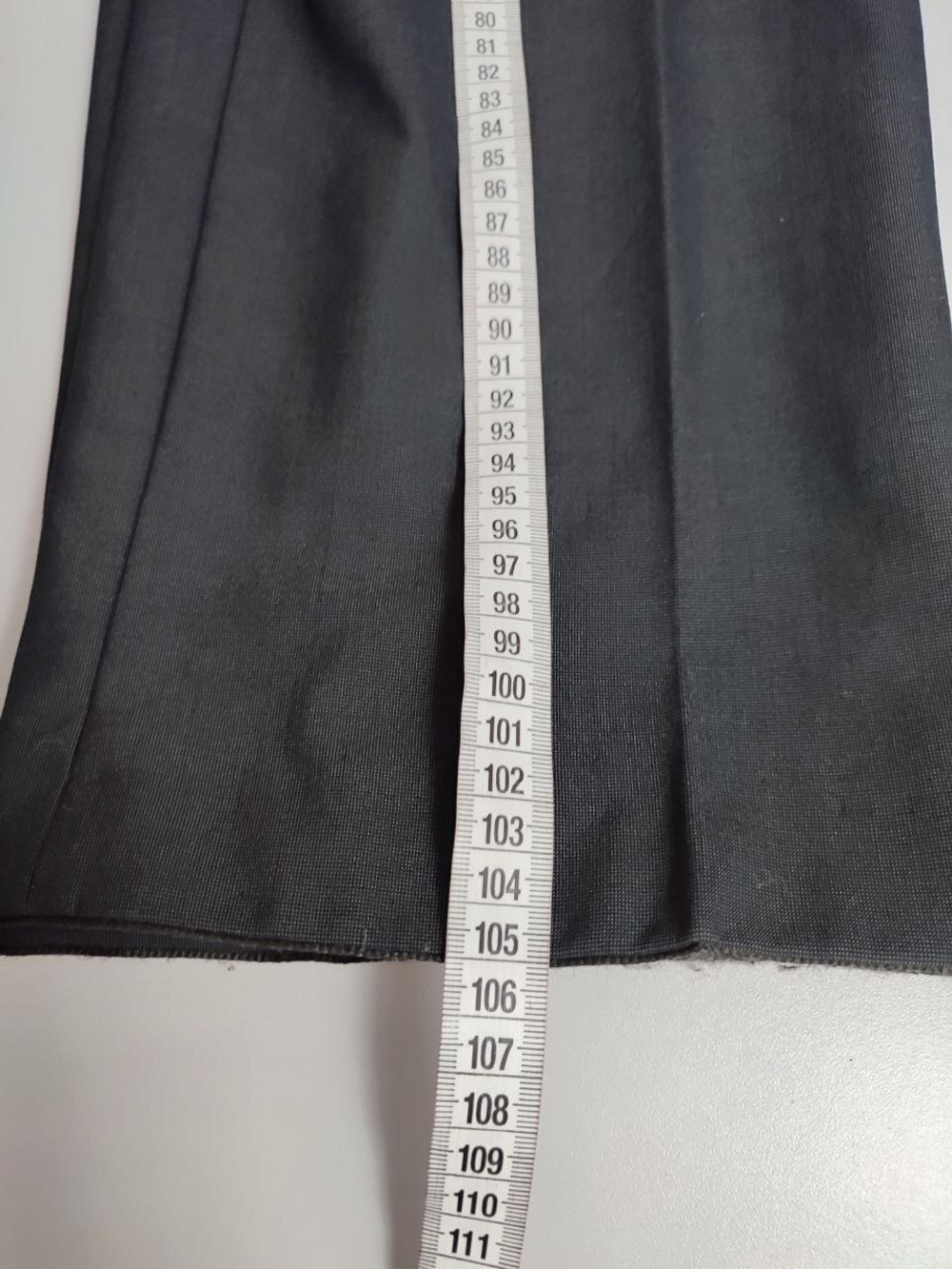 Брюки лаконичного кроя 52 размер