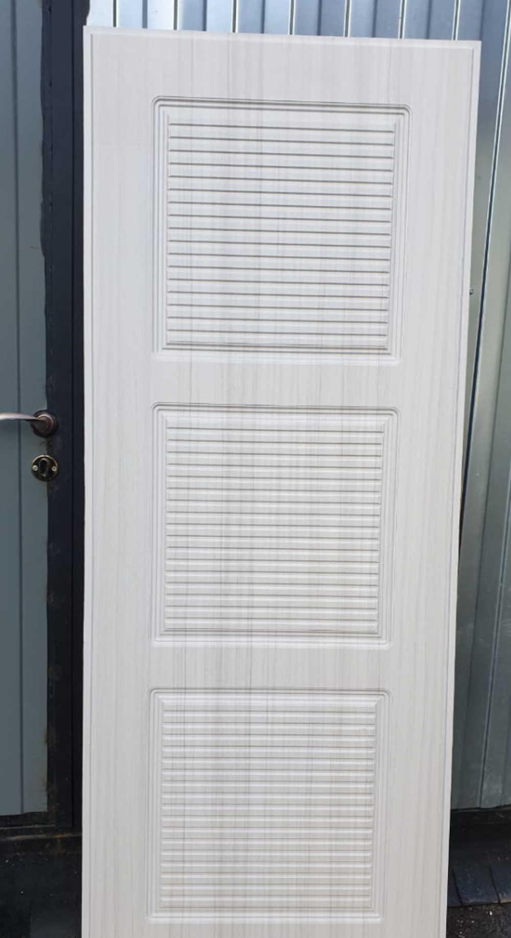 Входная металлическая дверь Рекс 28 Бетон темный / ФЛ-1 Сандал белый 16мм
