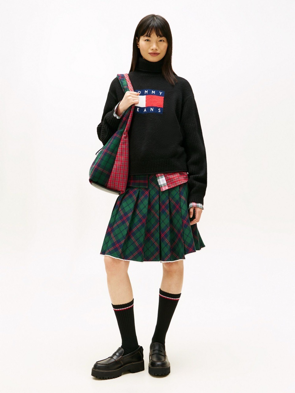 Свитер Tommy Jeans Flag Logo Turtleneck Sweater Black