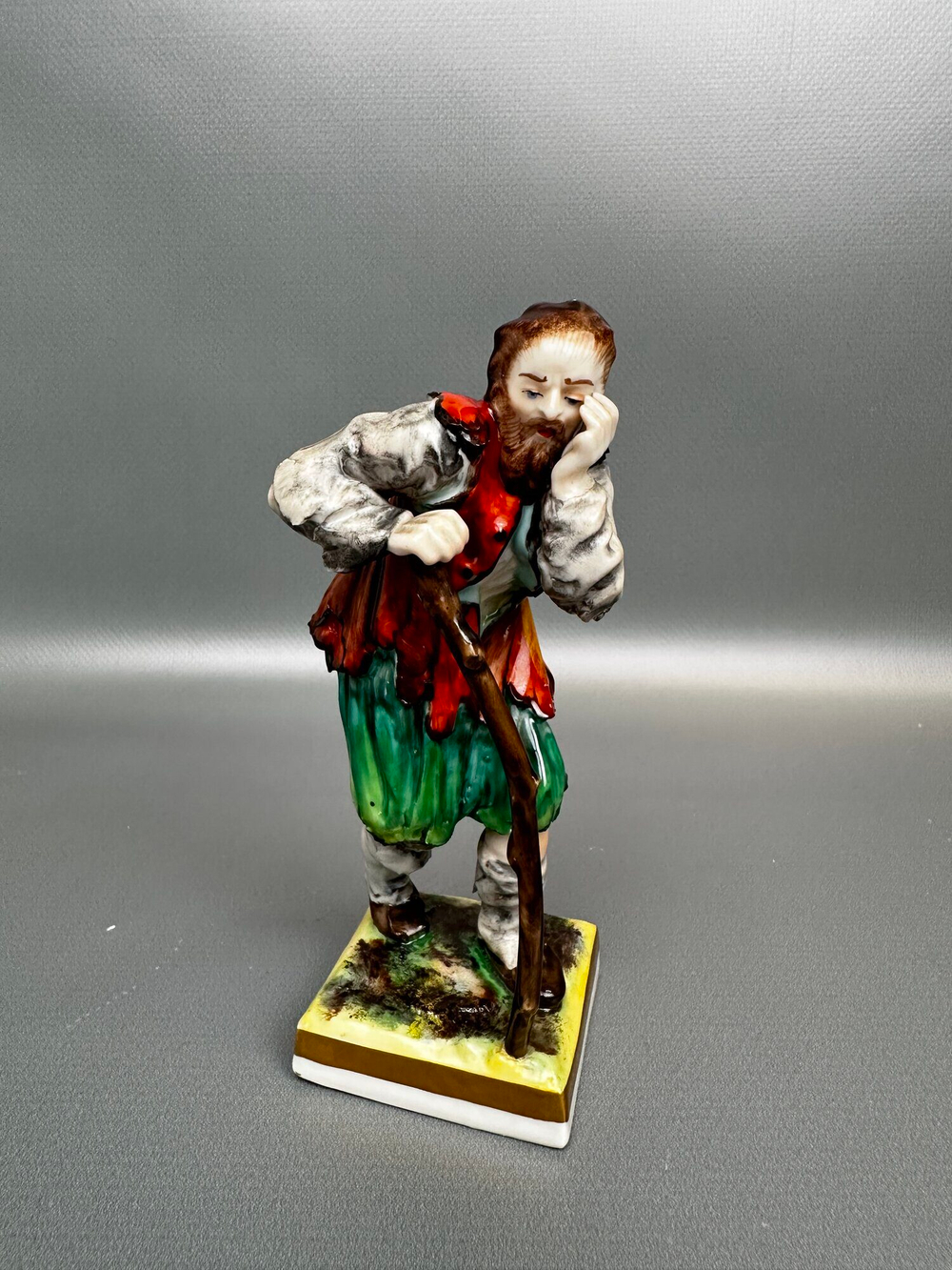 Фарфоровая мануфактура «Нищий с тростью»