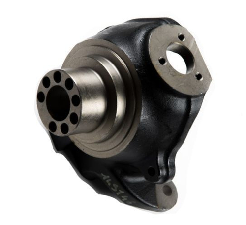 Поворотный кулак правый Case, New Holland 85805985, Carraro 149146