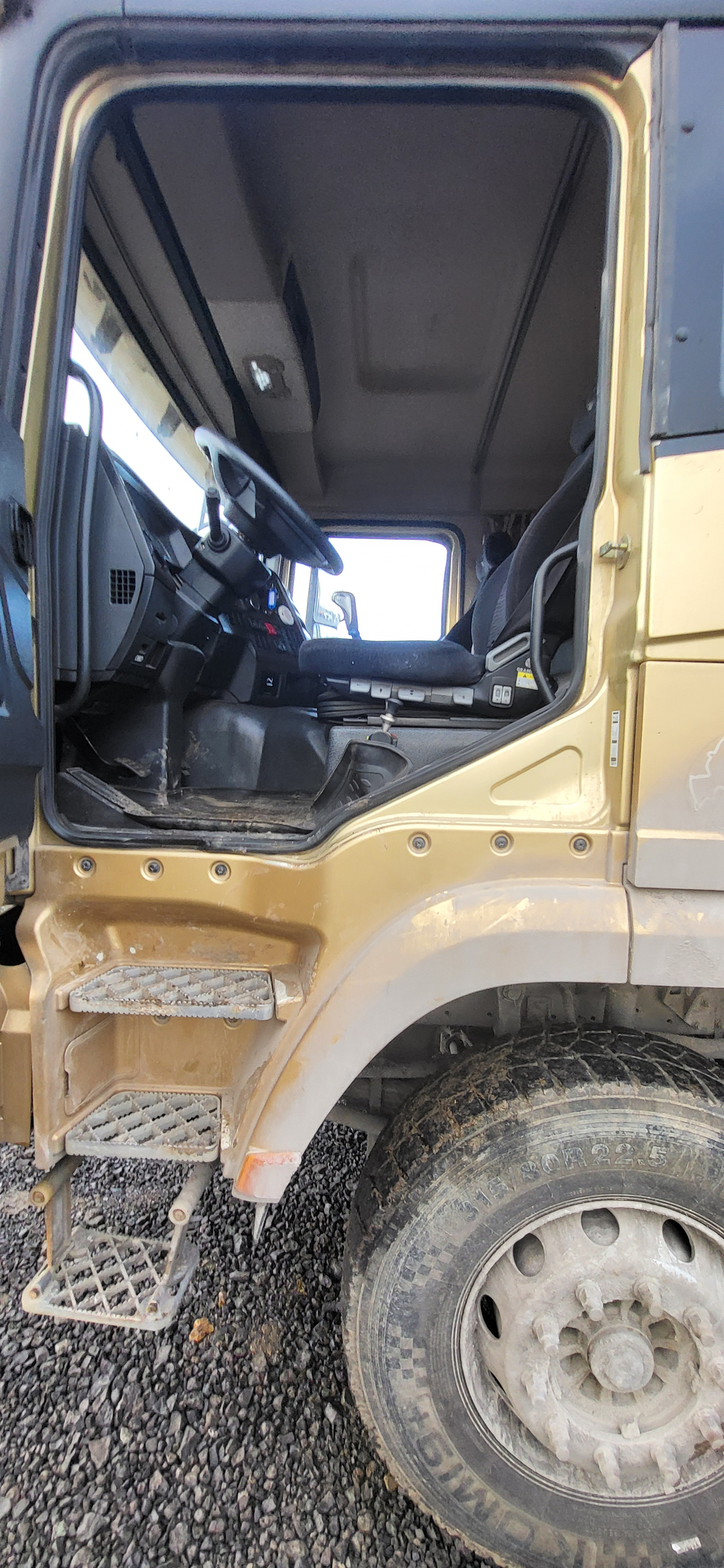 Shacman (Shaanxi) SX* 8x4 Самосвал SX331863366 (Дизельный, 12,5 л, 544 л.с., МТ)
