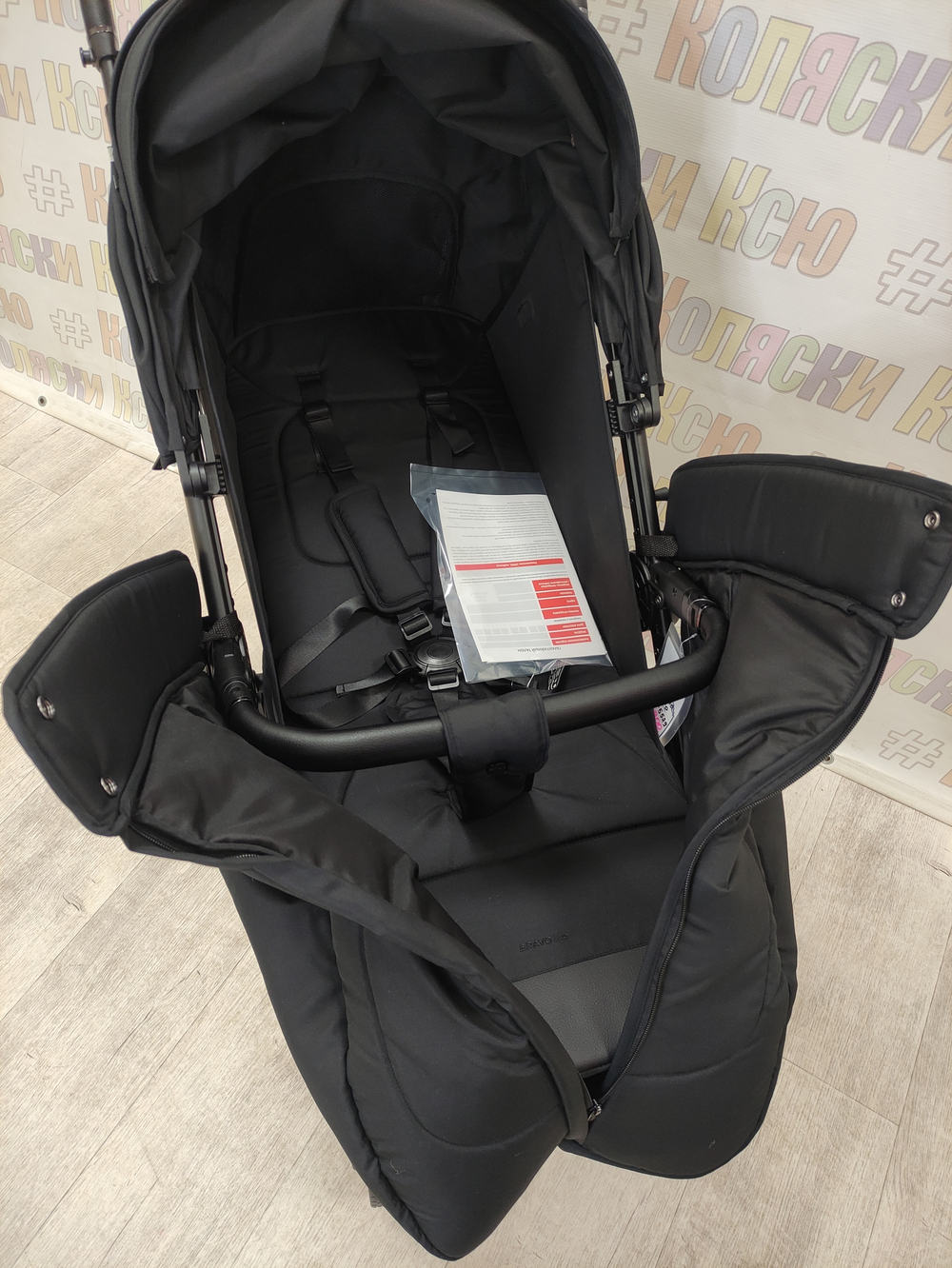 Коляска прогулочная Carrello Bravo lite CRL-5529 Piano Black