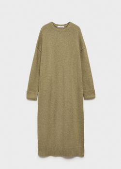 Вязаное платье с краями в рубчик