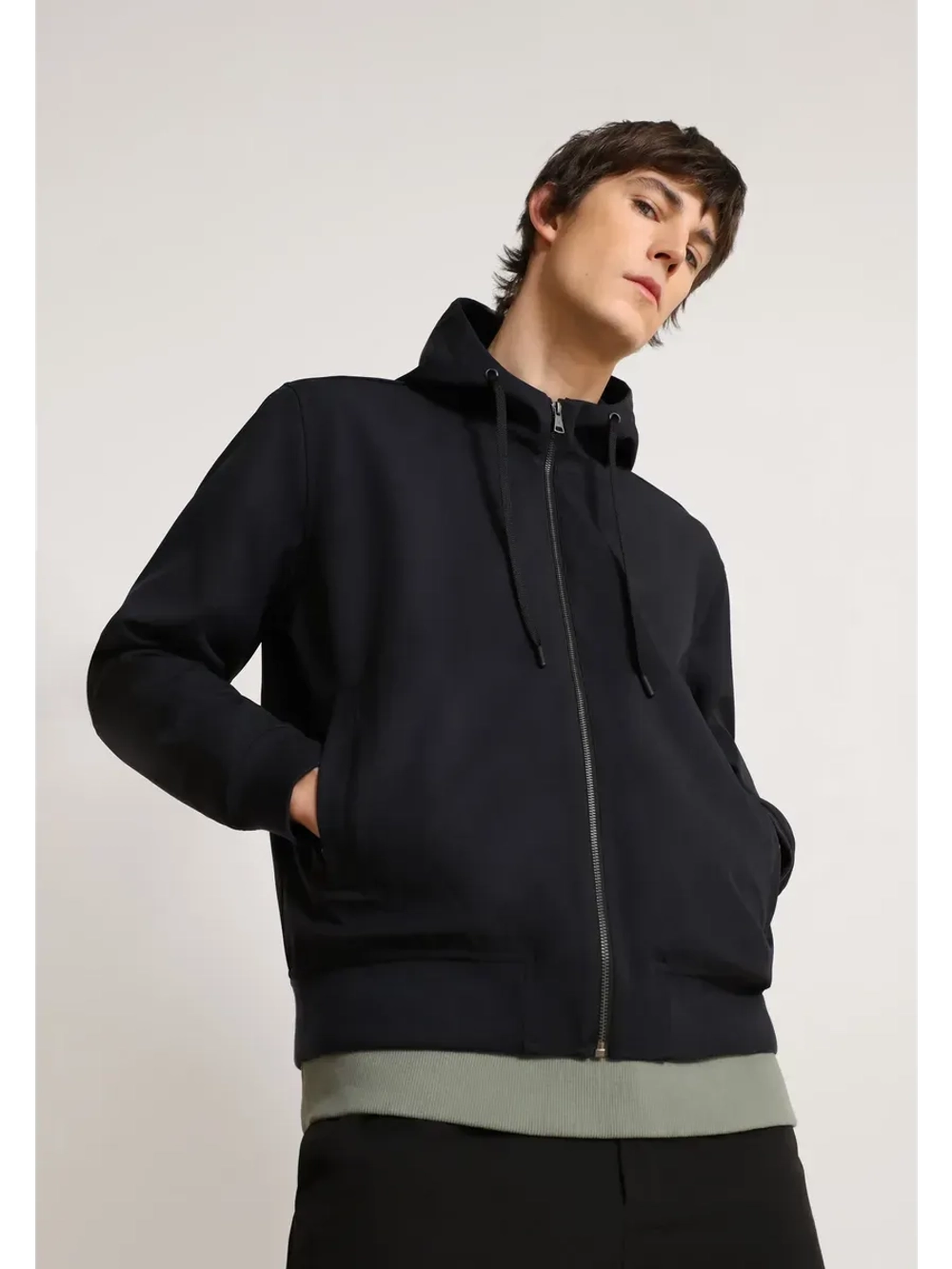 Куртка на молнии