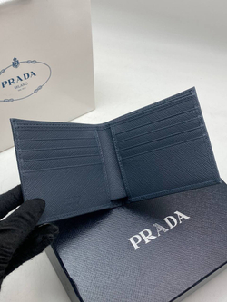 Кошелёк Prada
