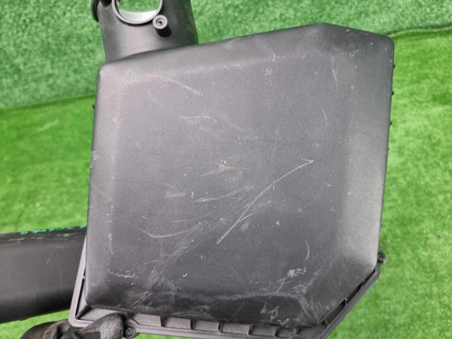 Корпус воздушного фильтра Volvo XC40 (2017-2022)