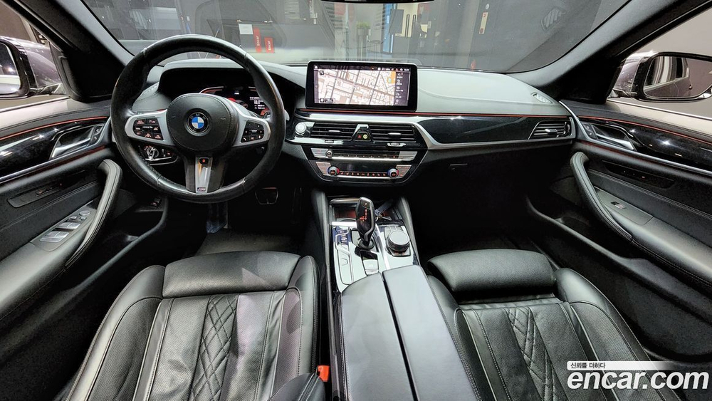 BMW 5 Series (G30) 523d M Sports (04.2021)