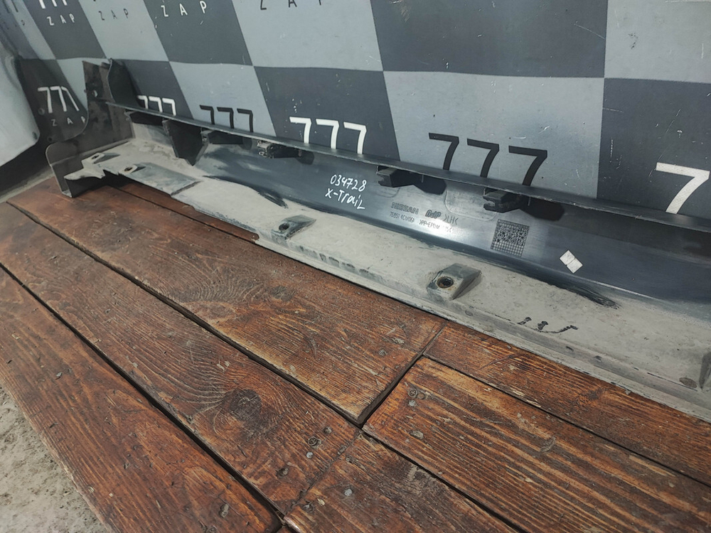 Накладка порога левого Nissan X-Trail 3 (T32) 13-23 Б/У Оригинал 768514CM0B