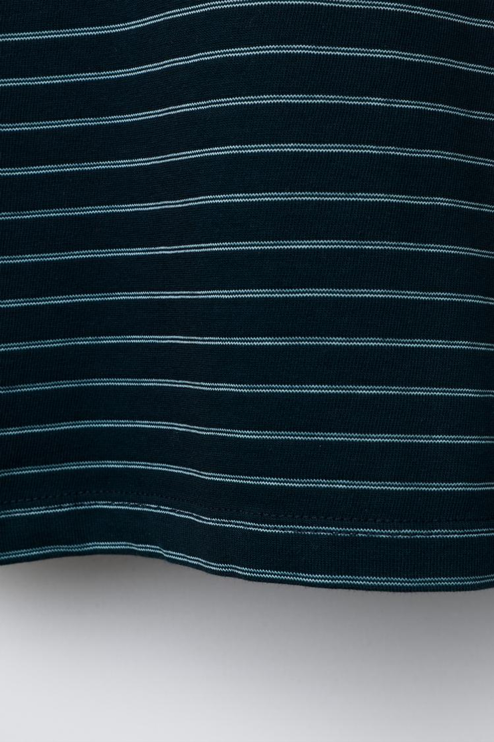 ZARA ФУТБОЛКА В ПОЛОСКУ С КОНТРАСТНЫМ ВОРОТНИКОМ, ПОЛОСКИ