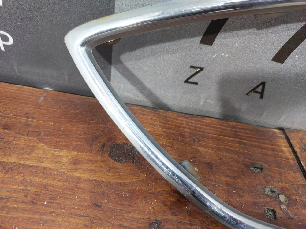 Накладка окантовки ПТФ левой Hyundai ix35 (LM) 10-15 Б/У Оригинал 865812Y000